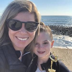 Meet your Posher, Casey